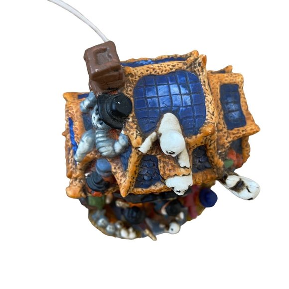 Spooky Hollow Ghost Haunted Cinema Halloween Lighted House Village ceramic Decor - Picture 4 of 10
